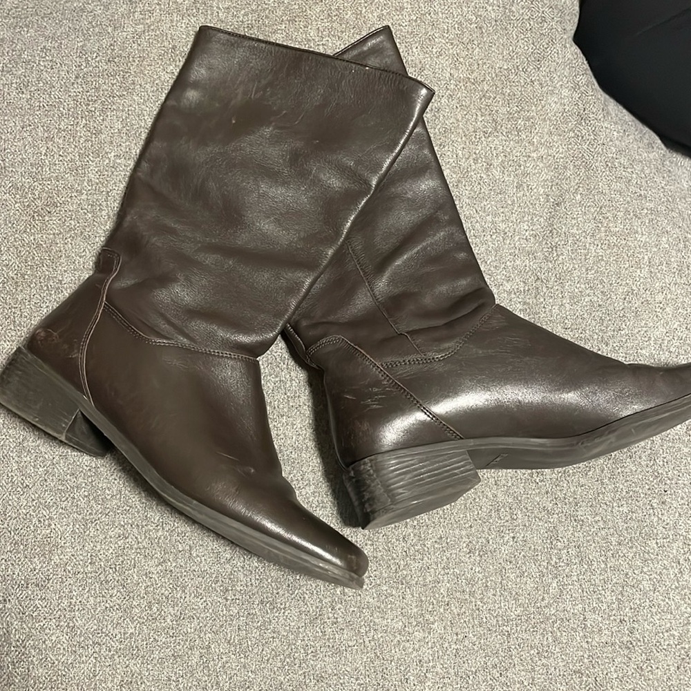 Brown boots